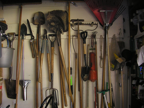 kinds of weeding tools